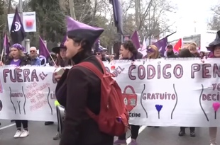 В Испании акции 8 марта прошли на фоне раскола феминистского движения