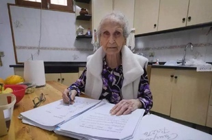 Испанская пенсионерка пошла в школу в 77 лет